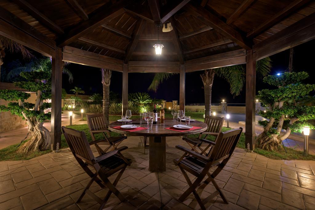 Quinn Hill Luxury Villa 로도스 외부 사진